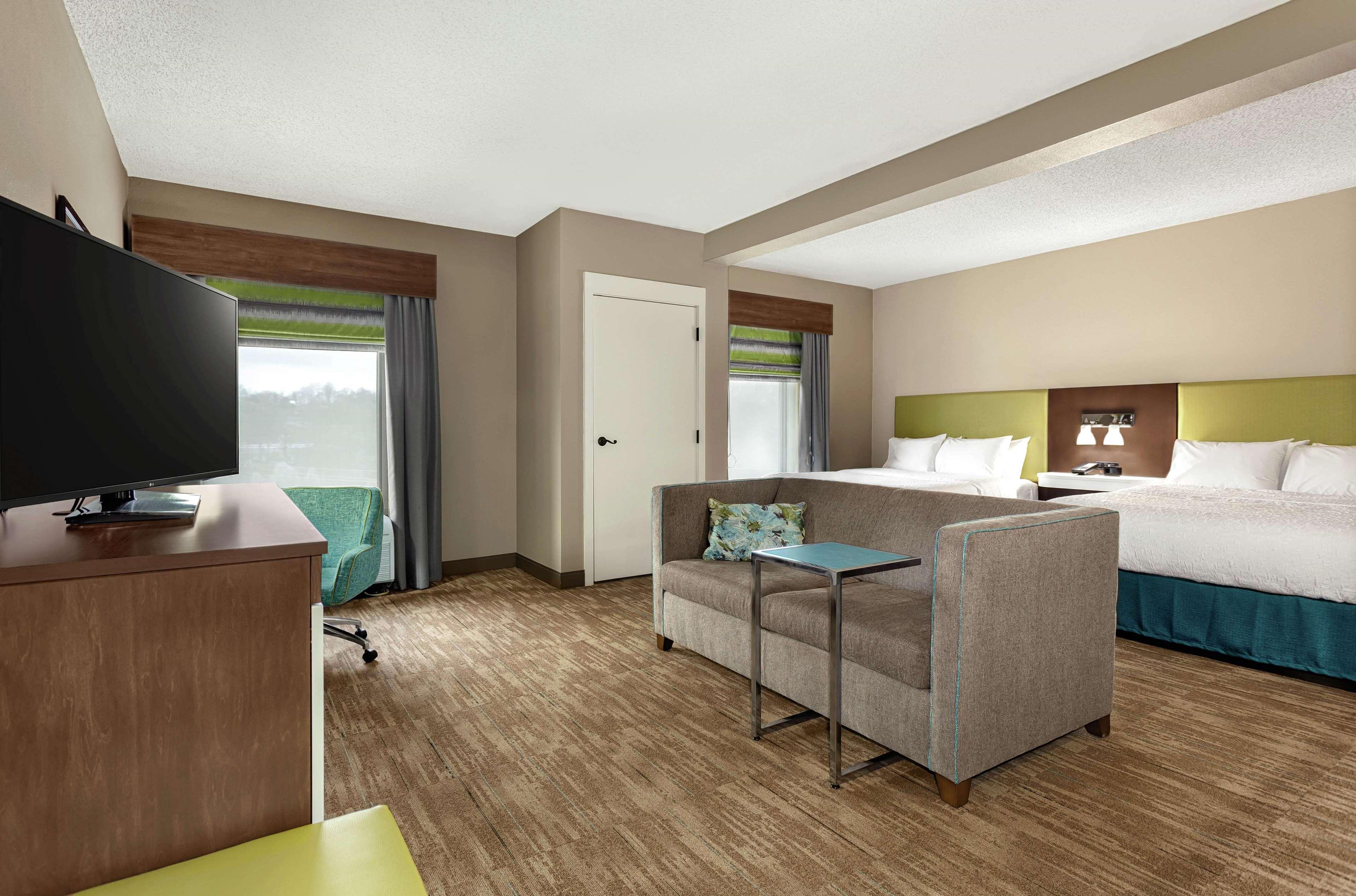 Hampton Inn Morganton Bagian luar foto