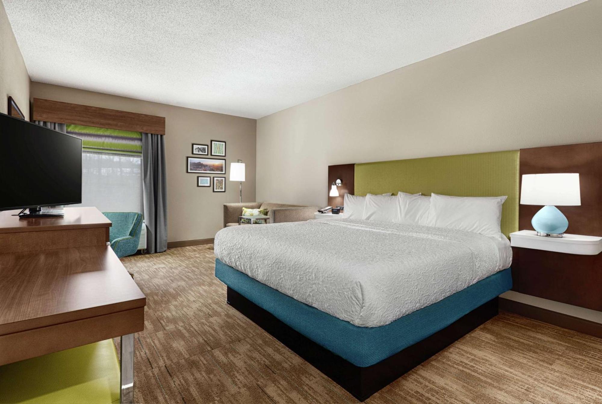 Hampton Inn Morganton Bagian luar foto