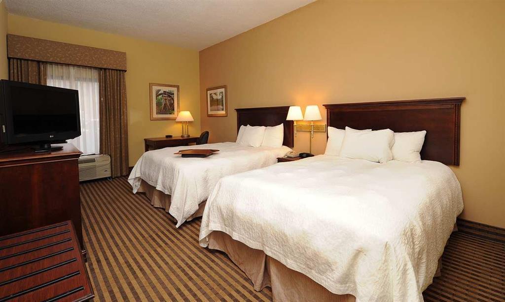 Hampton Inn Morganton Ruang foto